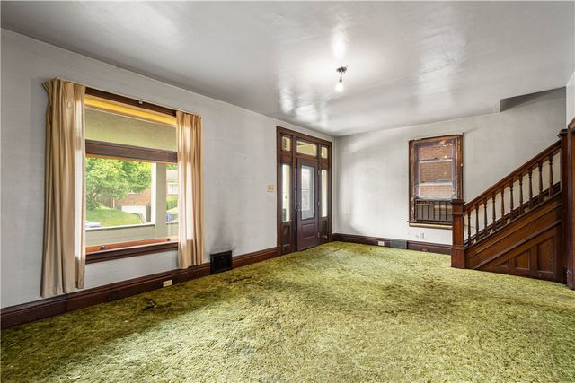654 Orchard Ave, Bridgeville, PA 15017