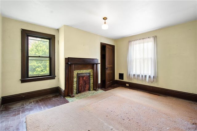 654 Orchard Ave, Bridgeville, PA 15017