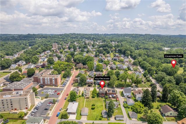 654 Orchard Ave, Bridgeville, PA 15017