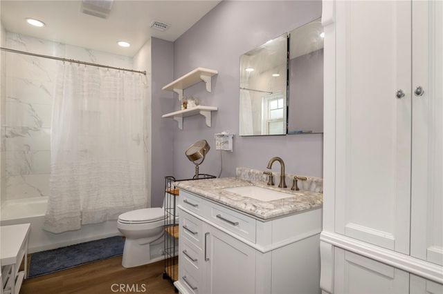 6475 Turnergrove Drive, Lakewood, CA 90713