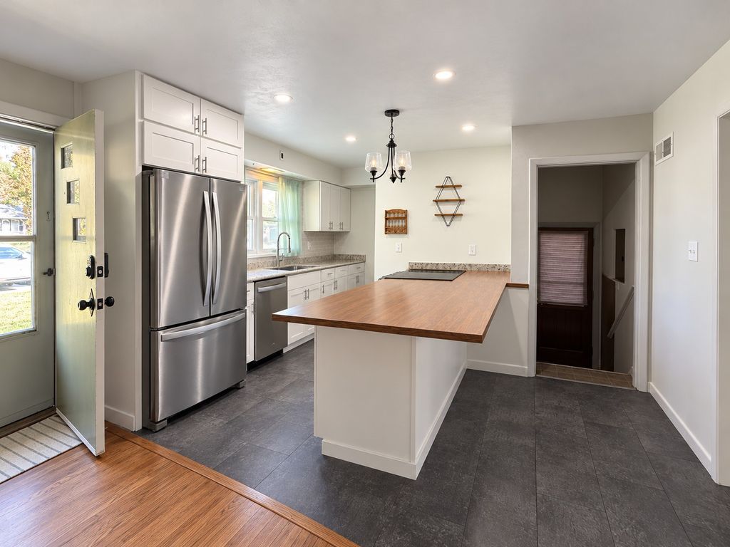 3612 5th Avenue S, Great Falls, MT 59405 photo 5