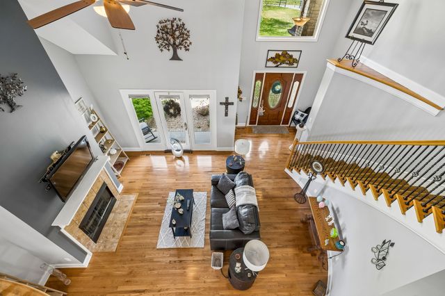 3128 31E Hwy, Bethpage, TN 37022
