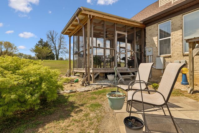 3128 31E Hwy, Bethpage, TN 37022