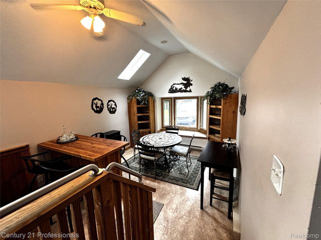 19435 Angling Street, Livonia, MI 48152