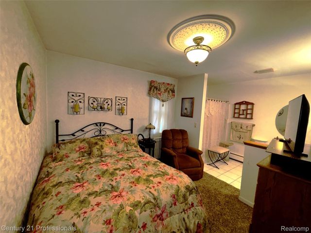 19435 Angling Street, Livonia, MI 48152