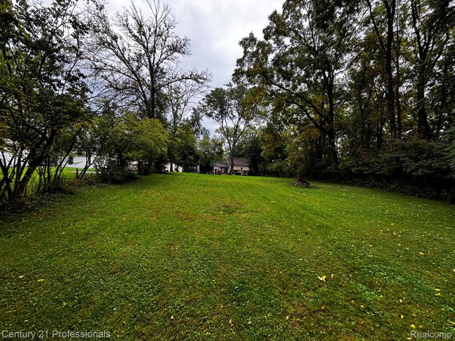 19435 Angling Street, Livonia, MI 48152