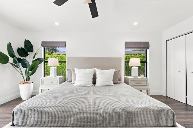 1619 Bayview Drive, Fort Lauderdale, FL 33305