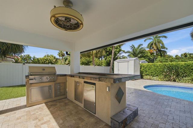 1619 Bayview Drive, Fort Lauderdale, FL 33305