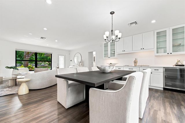 1619 Bayview Drive, Fort Lauderdale, FL 33305