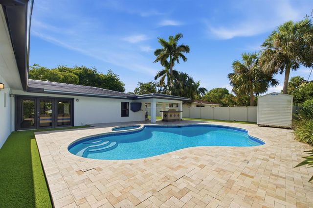 1619 Bayview Drive, Fort Lauderdale, FL 33305