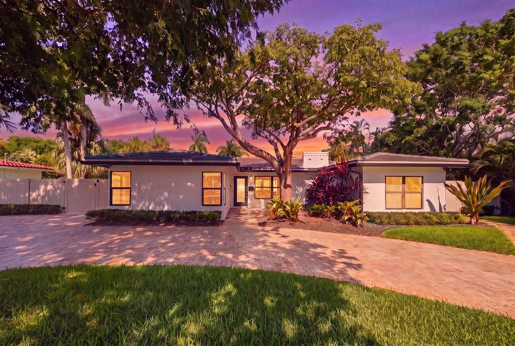 1619 Bayview Drive, Fort Lauderdale, FL 33305