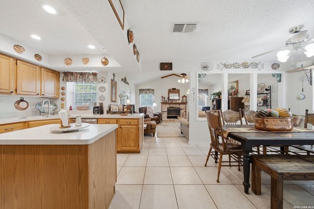 927 Lightstone Dr, San Antonio, TX 78258