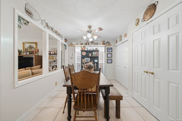 927 Lightstone Dr, San Antonio, TX 78258