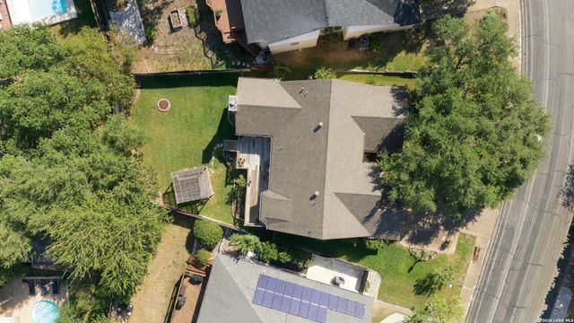 927 Lightstone Dr, San Antonio, TX 78258