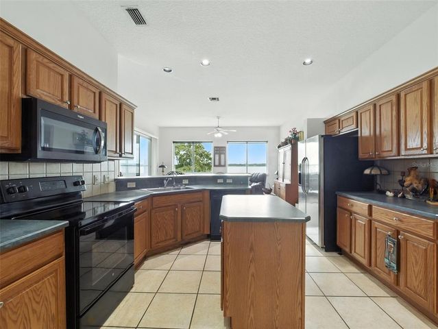 6048 UNA DRIVE, Sanford, FL 32773