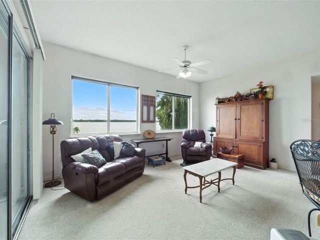 6048 UNA DRIVE, Sanford, FL 32773