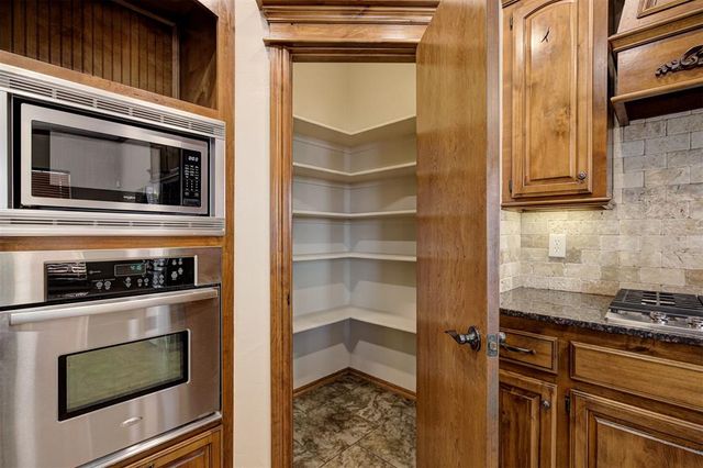 15900 SW 25th Street, El Reno, OK 73036