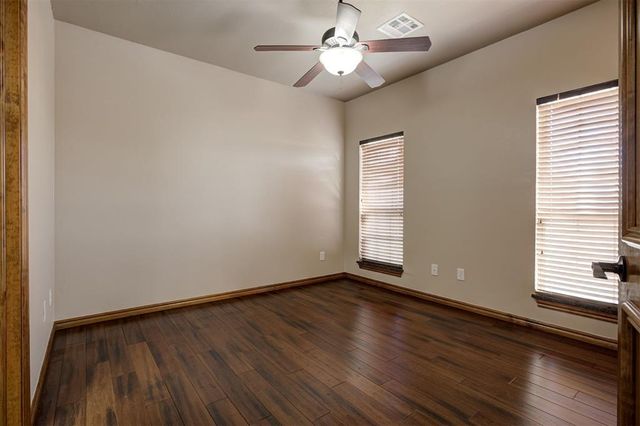 15900 SW 25th Street, El Reno, OK 73036