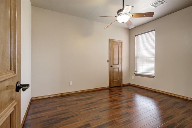 15900 SW 25th Street, El Reno, OK 73036