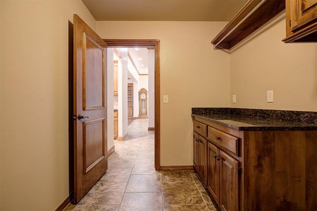 15900 SW 25th Street, El Reno, OK 73036