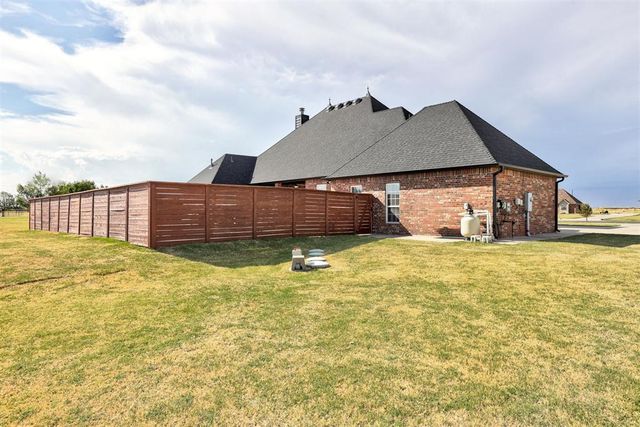 15900 SW 25th Street, El Reno, OK 73036