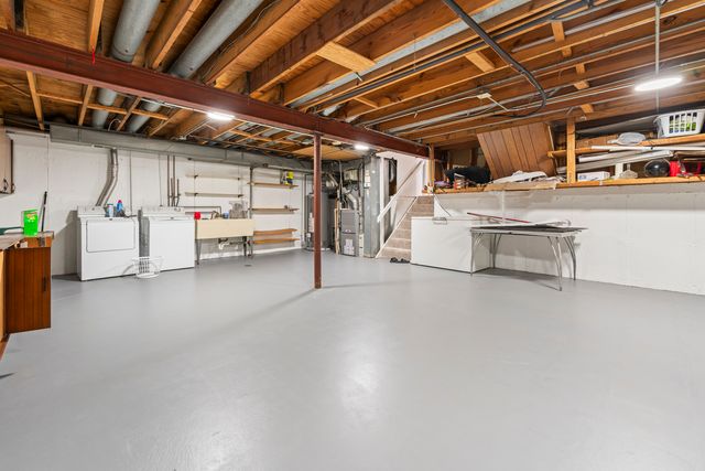 9109 Crescent Court, Oak Lawn, IL 60453