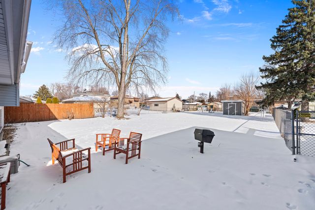 9109 Crescent Court, Oak Lawn, IL 60453