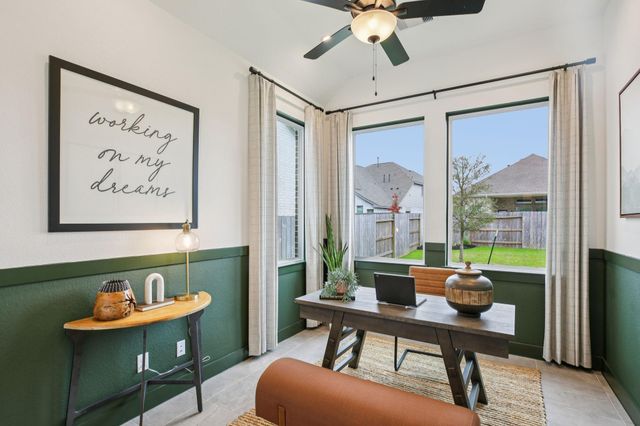 412 Hillview Nature Drive, New Caney, TX 77357