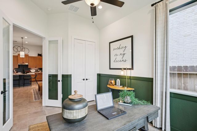 412 Hillview Nature Drive, New Caney, TX 77357