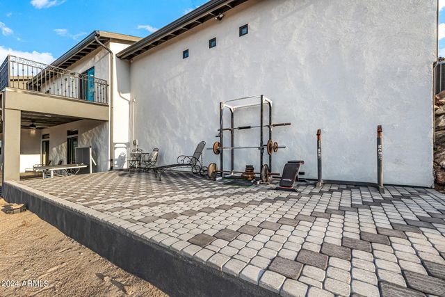 1829 W CLOUD Road, Phoenix, AZ 85086