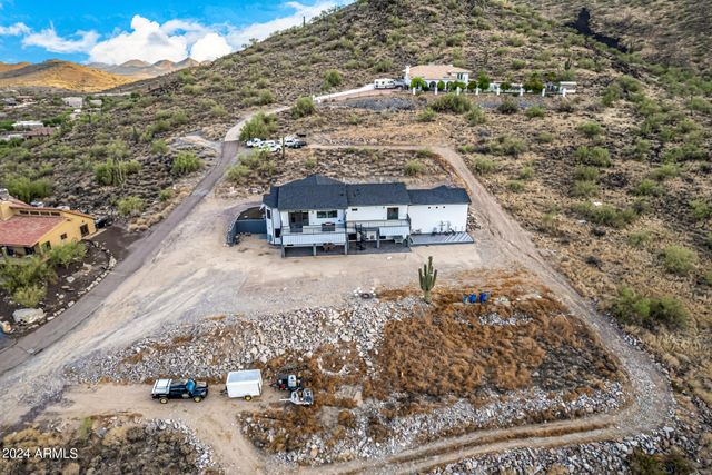 1829 W CLOUD Road, Phoenix, AZ 85086