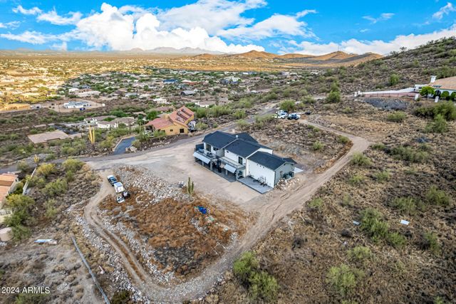 1829 W CLOUD Road, Phoenix, AZ 85086