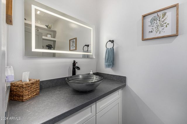 1829 W CLOUD Road, Phoenix, AZ 85086