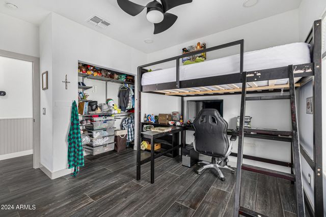 1829 W CLOUD Road, Phoenix, AZ 85086