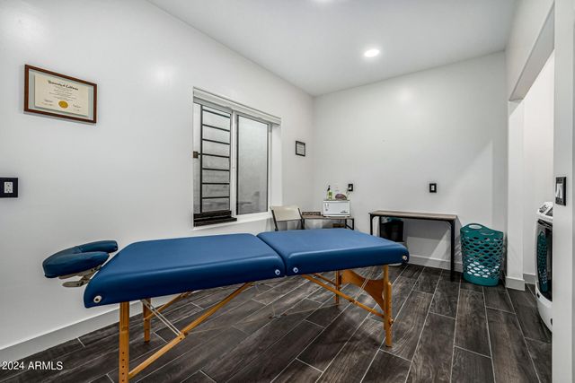 1829 W CLOUD Road, Phoenix, AZ 85086