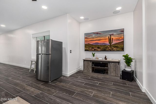 1829 W CLOUD Road, Phoenix, AZ 85086