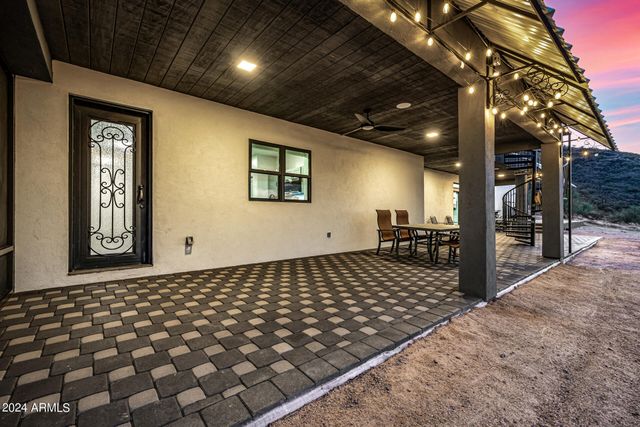 1829 W CLOUD Road, Phoenix, AZ 85086