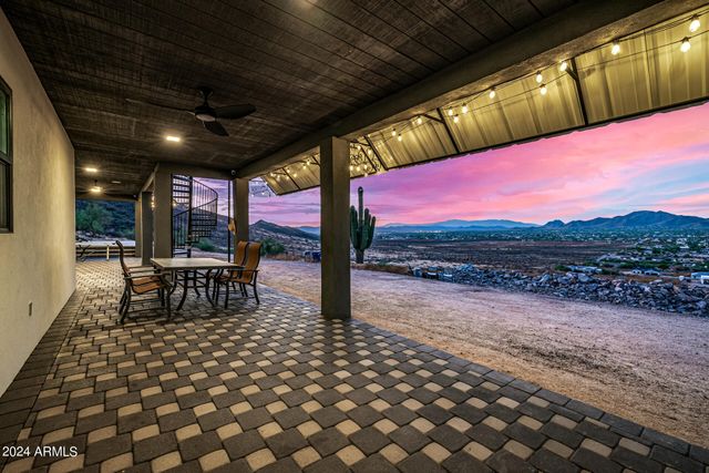 1829 W CLOUD Road, Phoenix, AZ 85086