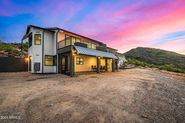 1829 W CLOUD Road, Phoenix, AZ 85086