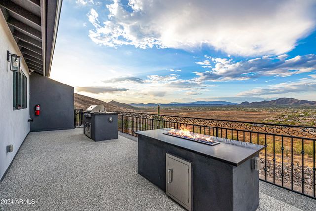 1829 W CLOUD Road, Phoenix, AZ 85086