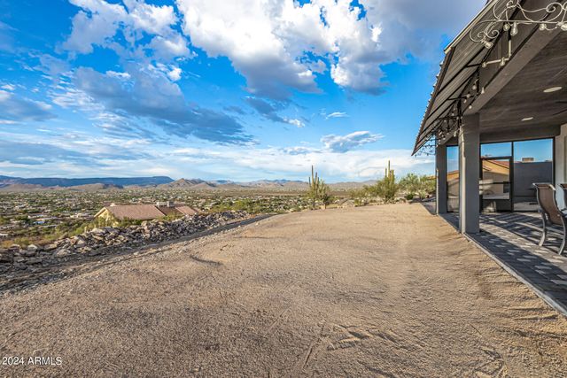 1829 W CLOUD Road, Phoenix, AZ 85086
