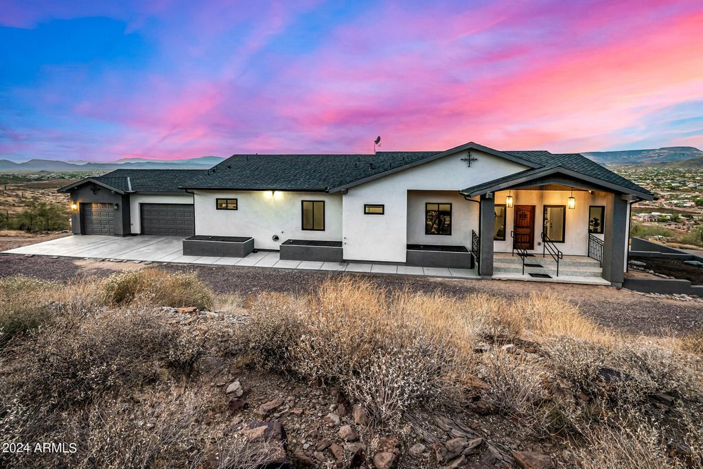 1829 W CLOUD Road, Phoenix, AZ 85086 — exterior