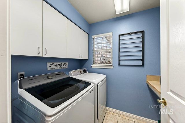 8007 W Scardale Ct, Boise, ID 83704