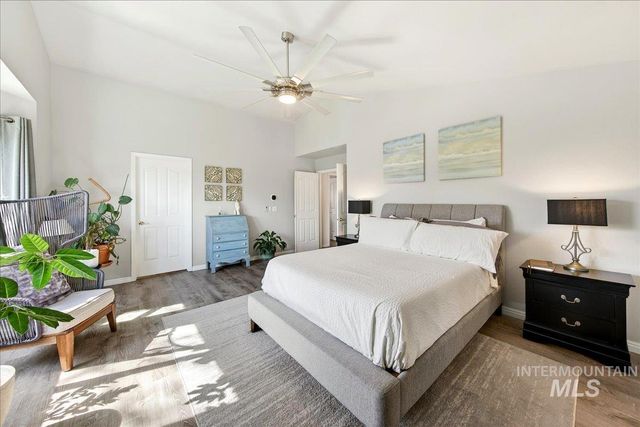 8007 W Scardale Ct, Boise, ID 83704