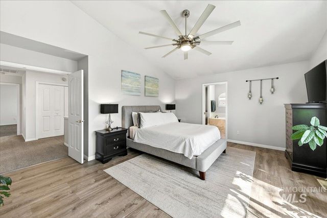 8007 W Scardale Ct, Boise, ID 83704