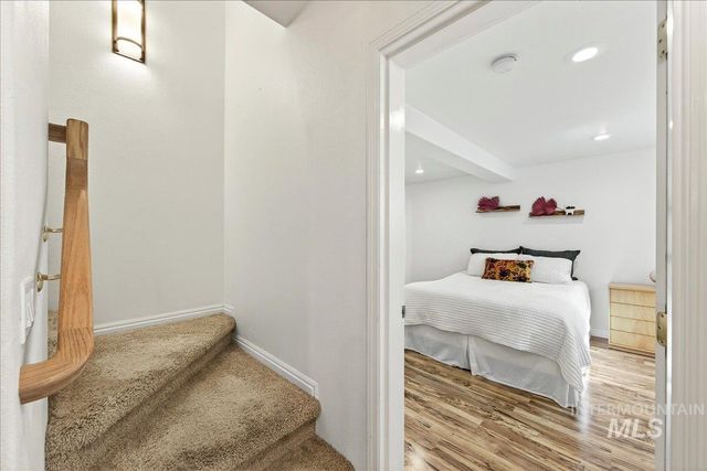 8007 W Scardale Ct, Boise, ID 83704