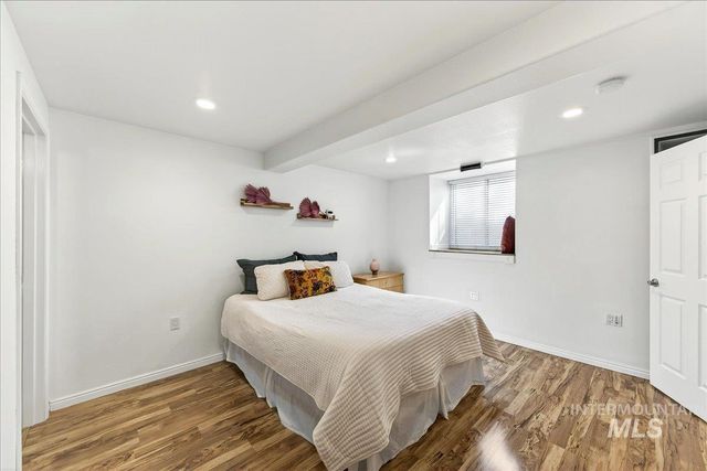 8007 W Scardale Ct, Boise, ID 83704