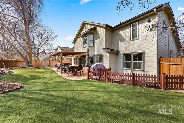 8007 W Scardale Ct, Boise, ID 83704