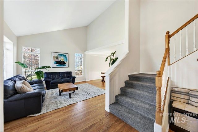 8007 W Scardale Ct, Boise, ID 83704