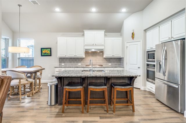 7805 Fossil Creek Trail, Mckinney, TX 75071